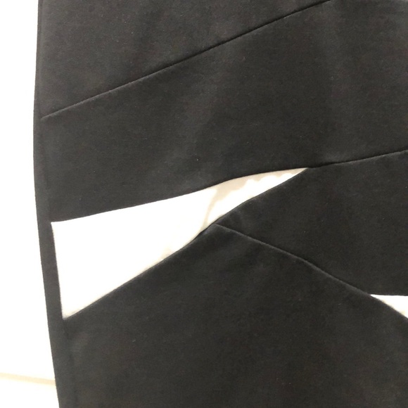 Bodycon XOXO black and white pattern dress - Picture 2 of 5